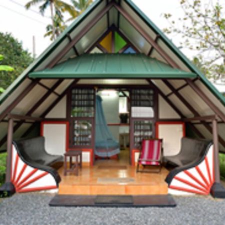 Kadaloram Beach Resort Kochi Buitenkant foto