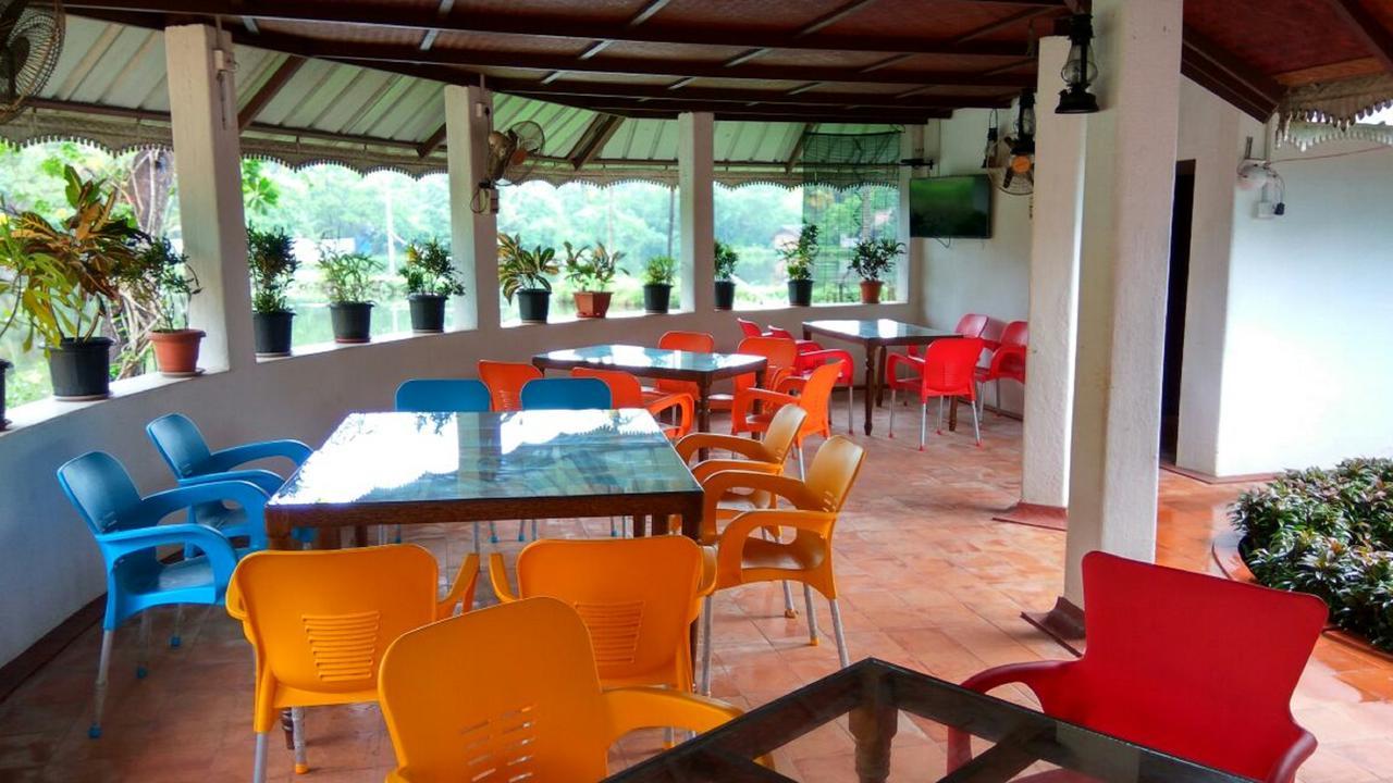 Kadaloram Beach Resort Kochi Buitenkant foto